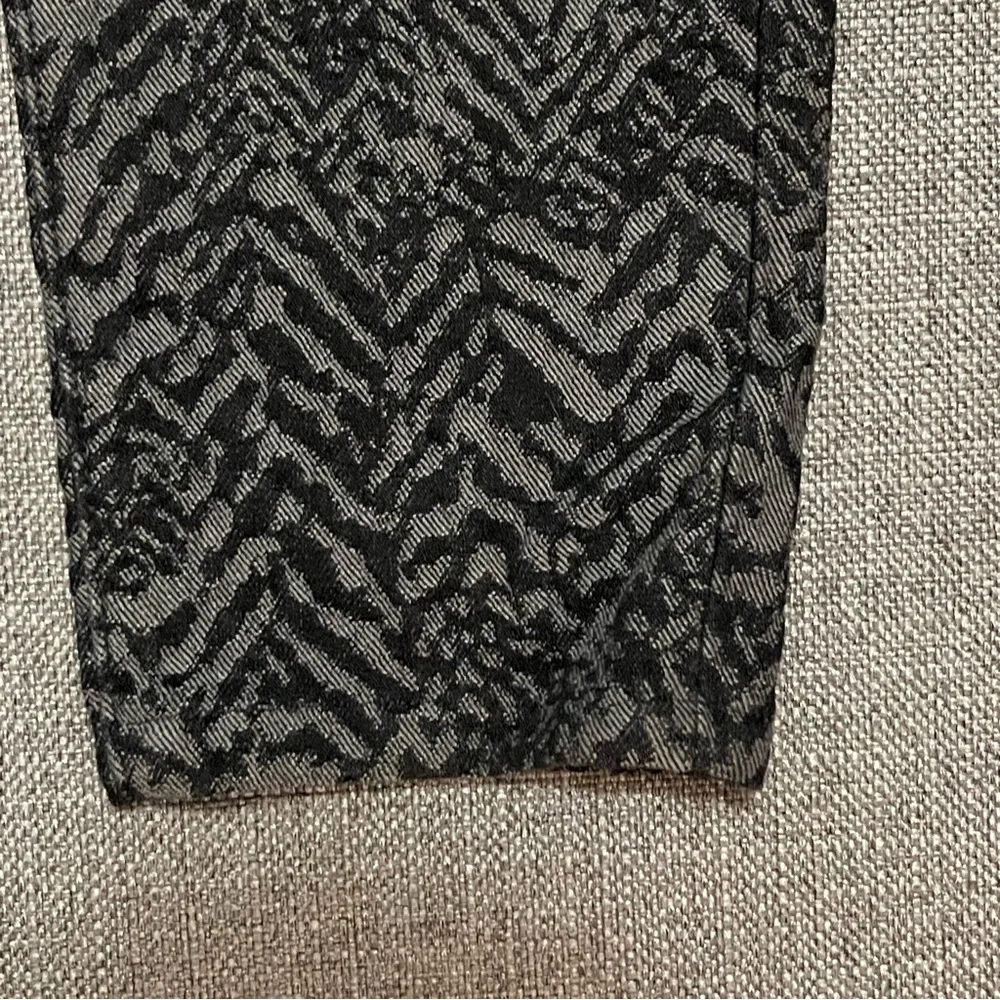 7 For All Mankind The Skinny Jacquard Mid-Rise Jeans | Chevron Textured|Size‎ 28
